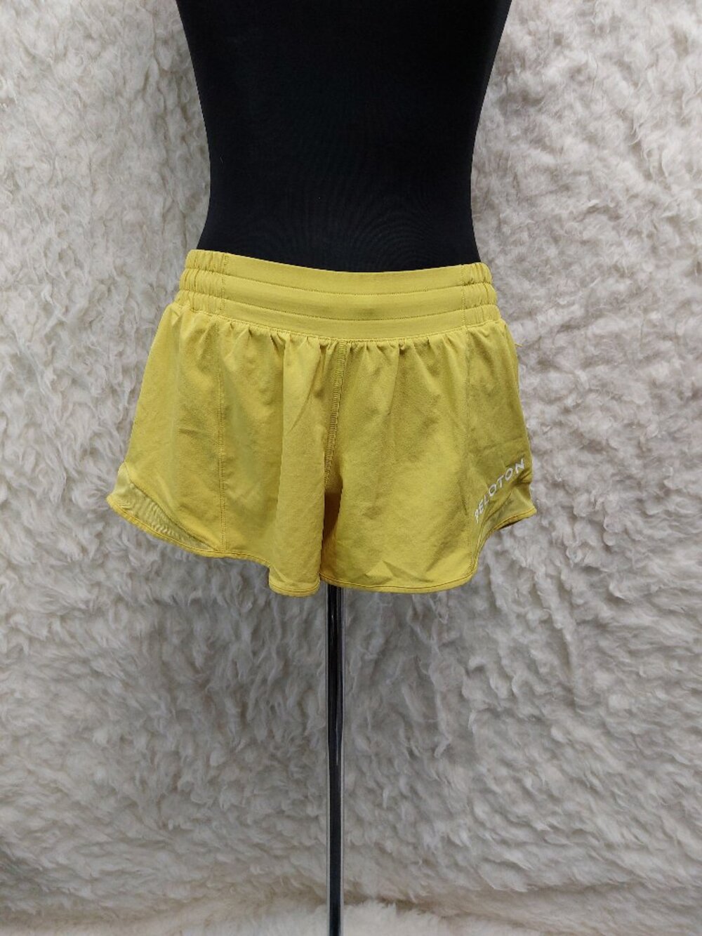 Lululemon x Peloton Women's Yellow Hotty Hot Running Shorts Size 8